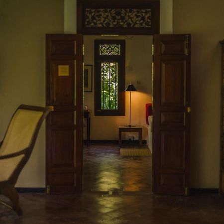 Apa Villa Illuketia Unawatuna Exteriör bild